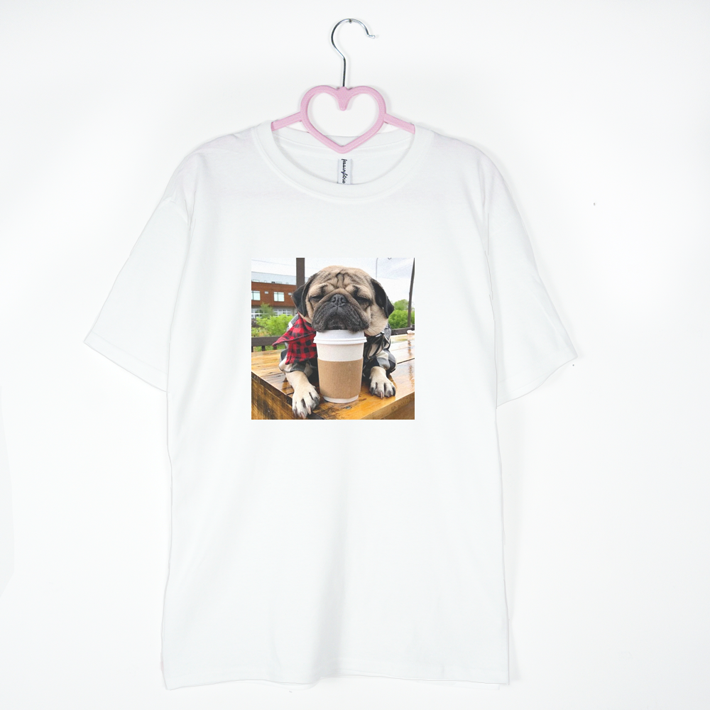 koszulka biała pugs coffe