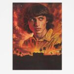 Plakat Stranger Things Mike Wheeler – złocista kolorystyka i dramatyzm