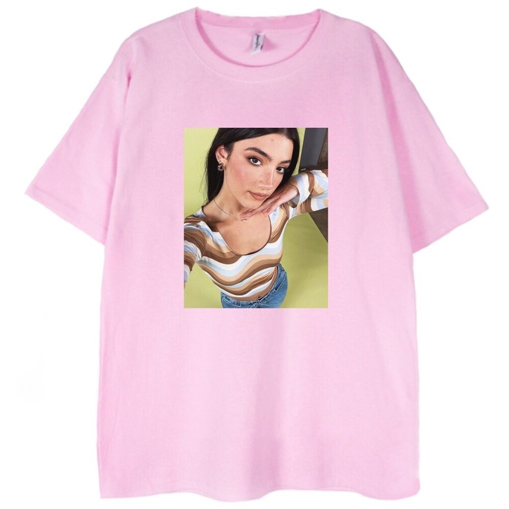 t-shirt różowy charlie damelio selfie