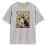 Szara koszulka z dostojnym kotem i cherubinami w stylu retro