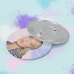 przypinka Millie Bobby Brown Ombre - obrazek 3