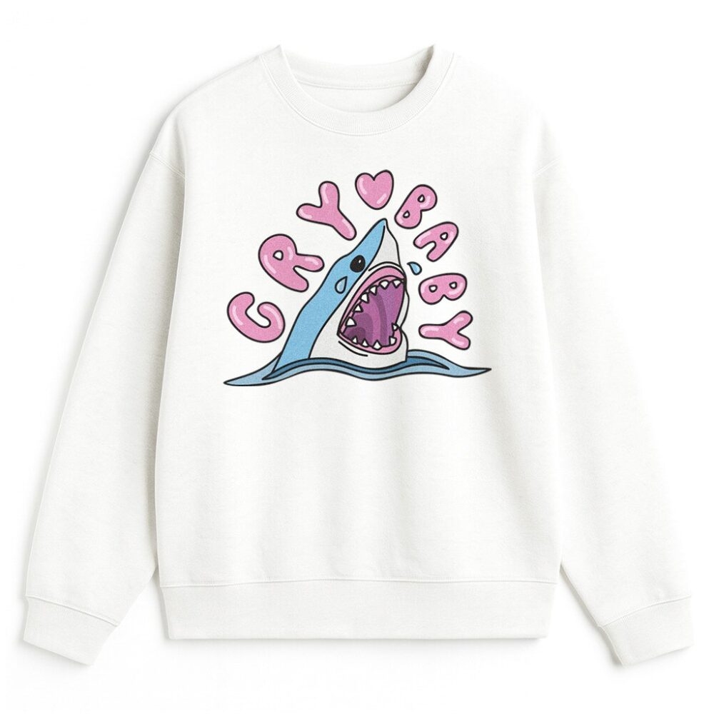 Biała bluza bez kaptura z nadrukiem Cry Baby i rekinem - unisex crewneck