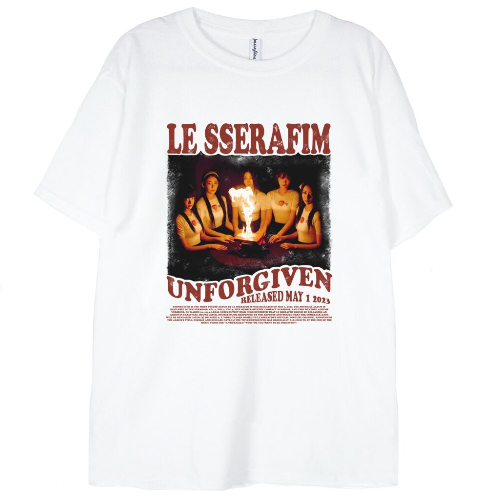 t-shirt biały z nadrukiem le sserafim unforgiven