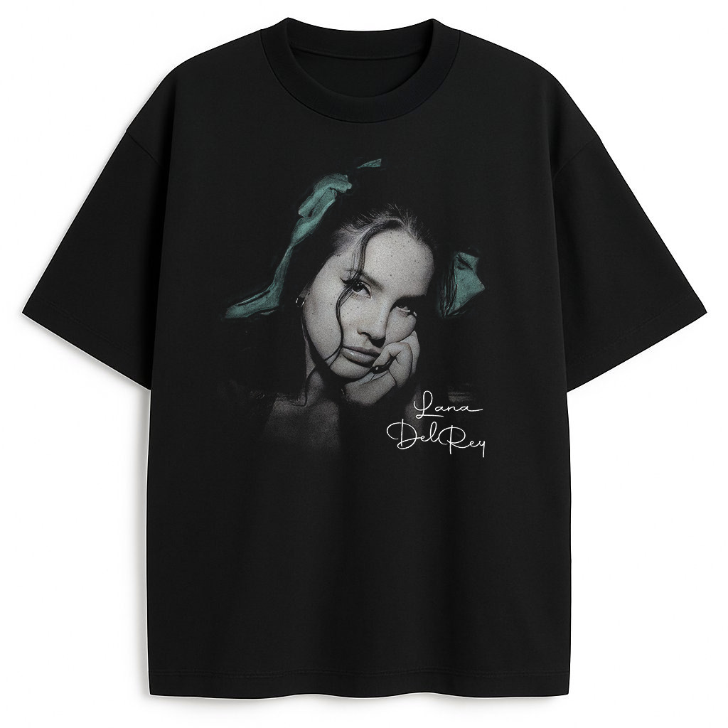 koszulka Lana Del Rey, t-shirt z Laną Del Rey, koszulka z portretem wokalistki, koszulka z artystką indie, t-shirt melancholijny, koszulka z gwiazdą muzyki, koszulka dla fanów Lany