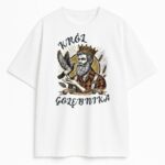 Biała koszulka z grafiką Król Gołębnika i gołębiem na dłoni