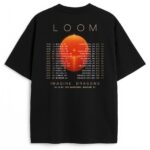 Tył koszulki Imagine Dragons Loom z listą miast trasy koncertowej 2025 i datą koncertu w Warszawie