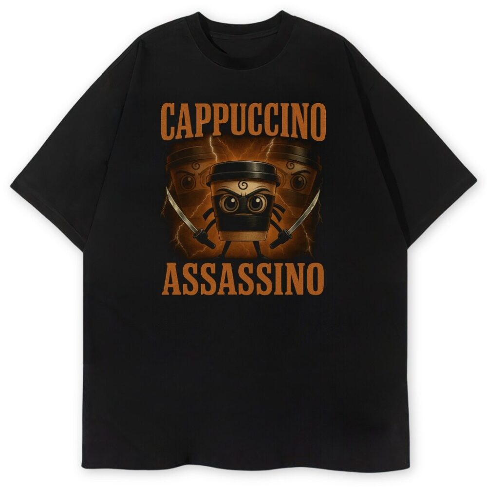 T-shirt Cappuccino Assassino z kawowym ninja i mieczami