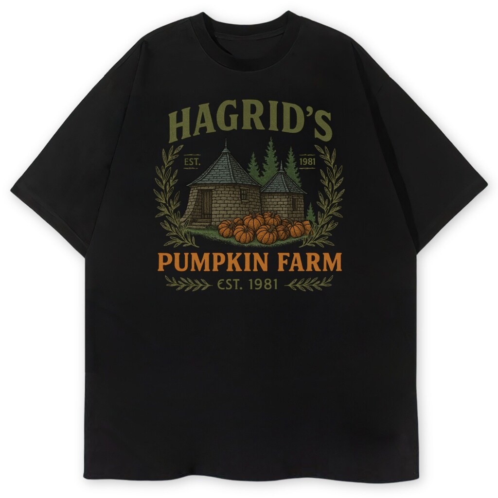 T-shirt Hagrids Farm Pumpkin z chatą i dyniami, wersja czarna