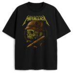 Czarny T-shirt Metallica Back To The Front z czaszką w hełmie i nabojami