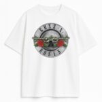 Biały T-shirt z Logo Guns N' Roses w srebrnym stylu