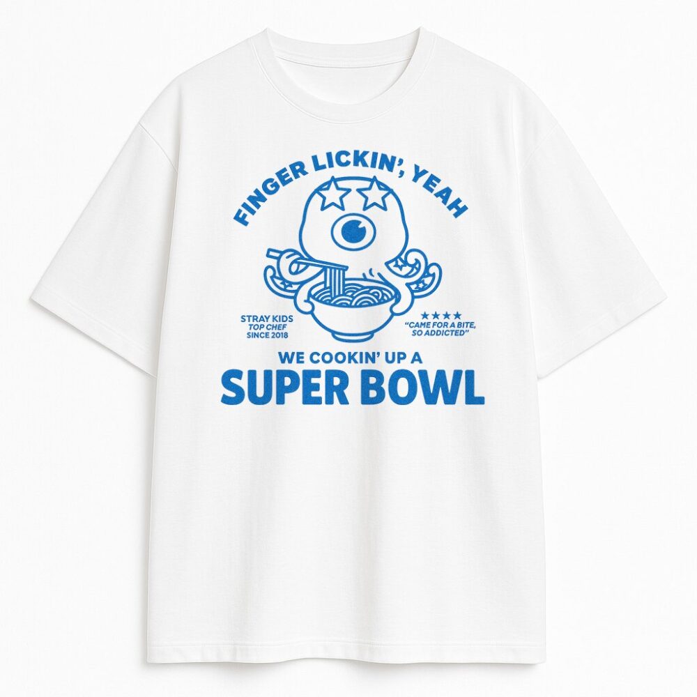 T-shirt Stray Kids Super Bowl z niebieską grafiką ramen i cytatem