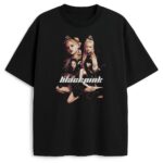 T-shirt Blackpink Photo czarny z sepia zdjęciem Jisoo, Jennie, Rosé i Lisy w gotyckich pozach – ikoniczny merch K-pop dla fanów Blackpink i BLINKs