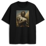 Czarny T-shirt Knights Purrfect Companion z rycerzem tulącym kota w malarskim stylu