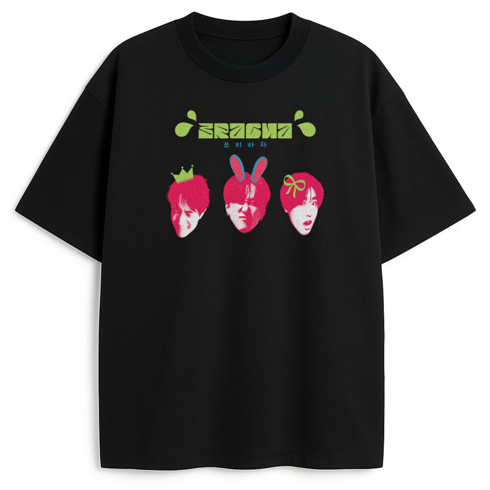 Czarny T-shirt Stray Kids 3RACHA z wyrazistą grafiką członków zespołu