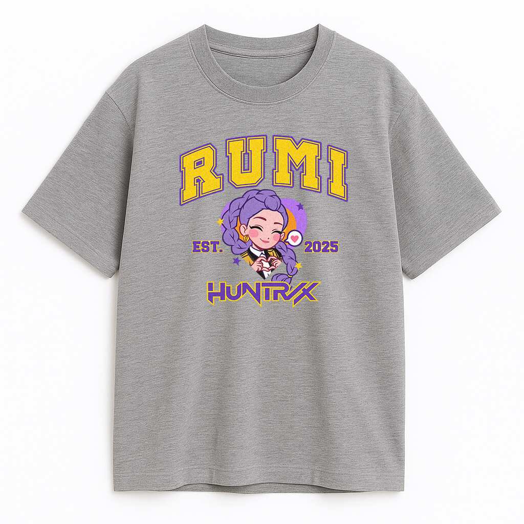 T-shirt Huntrix Rumi Demon Hunters szary z Rumi, HUNTR/X merch w stylu anime.