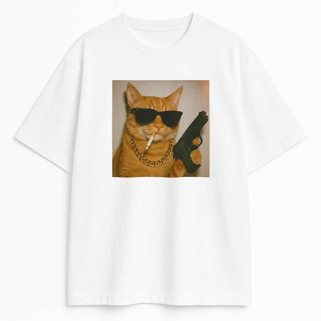 T-shirt Gangsta Madafaka z nadrukiem kota na białej koszulce - rudy memiczny bohater w okularach i złotym łańcuchu