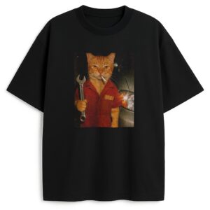 Czarna koszulka unisex T-shirt Kot Mechanik widok z przodu