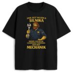 Czarna koszulka T-shirt Jam Jest Mechanik z postacią mechanika i napisem Jam jest władca silnika, przód